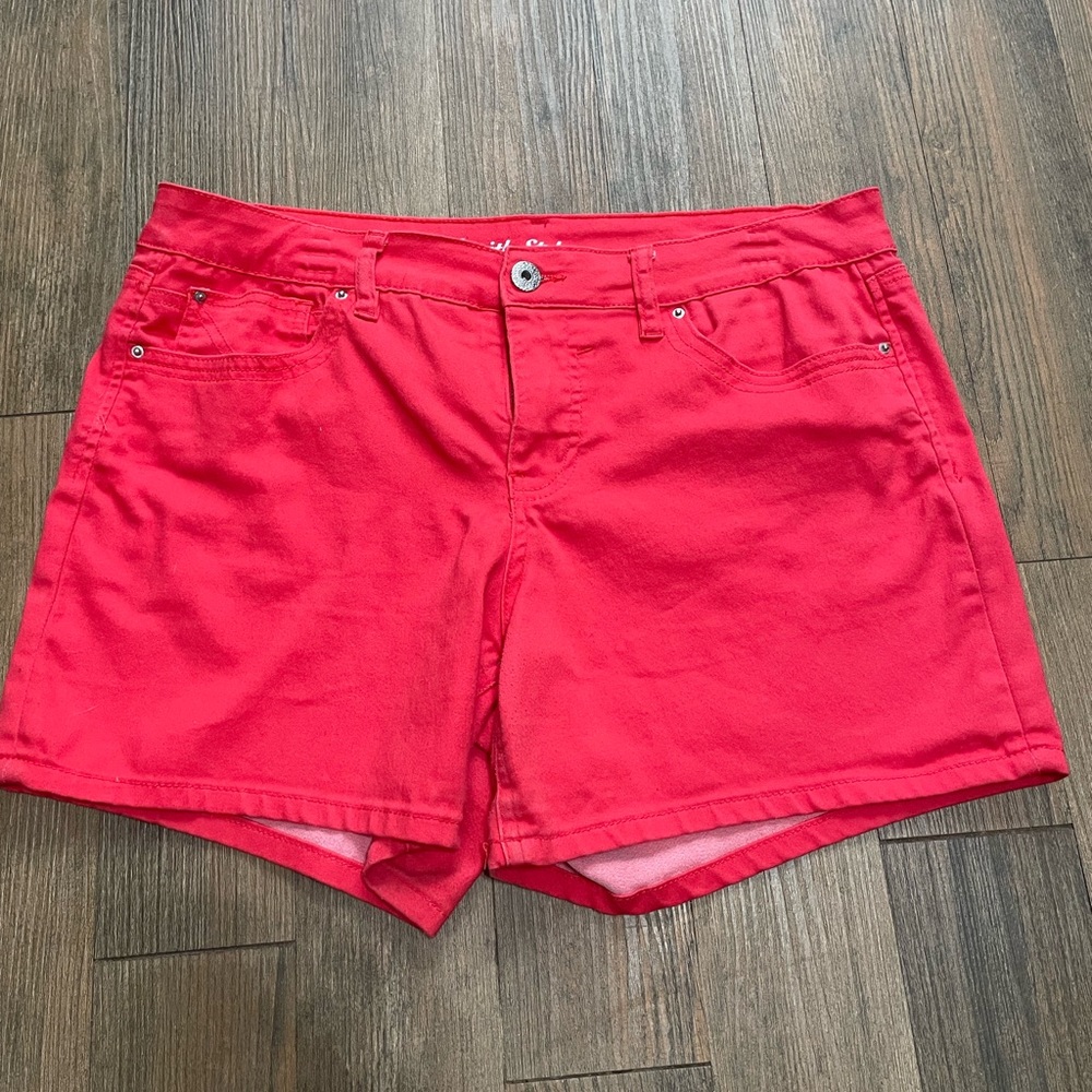 Signature studio size 14 red shorts